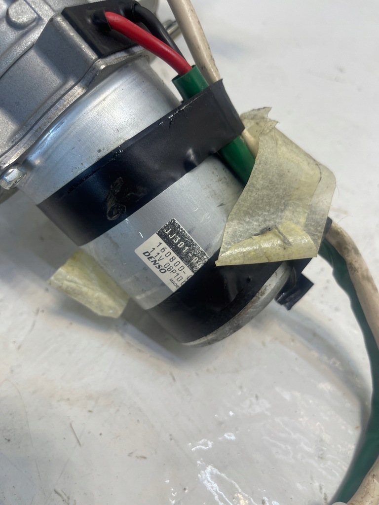 фото №4, Toyota yaris iii колонка усилитель электрический