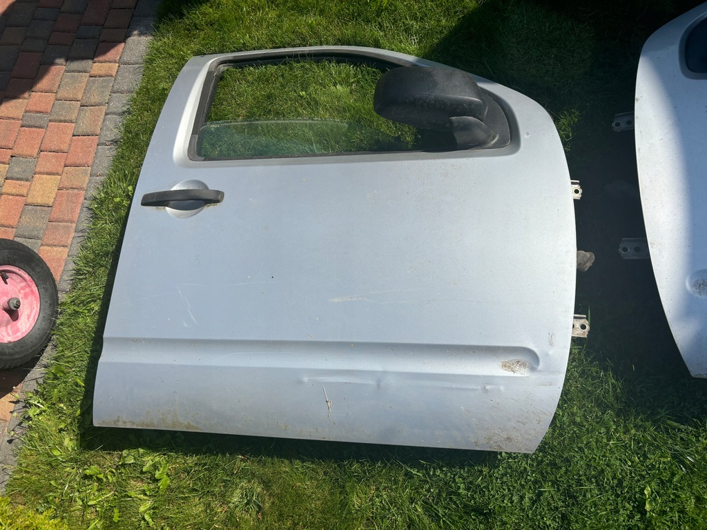 фото №1, Navara d40 pathfinder r51 голий двері праве передні правий перед ky0