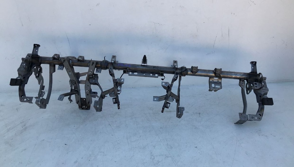 фото №1, Alfa romeo stelvio каркас консоли панели eu