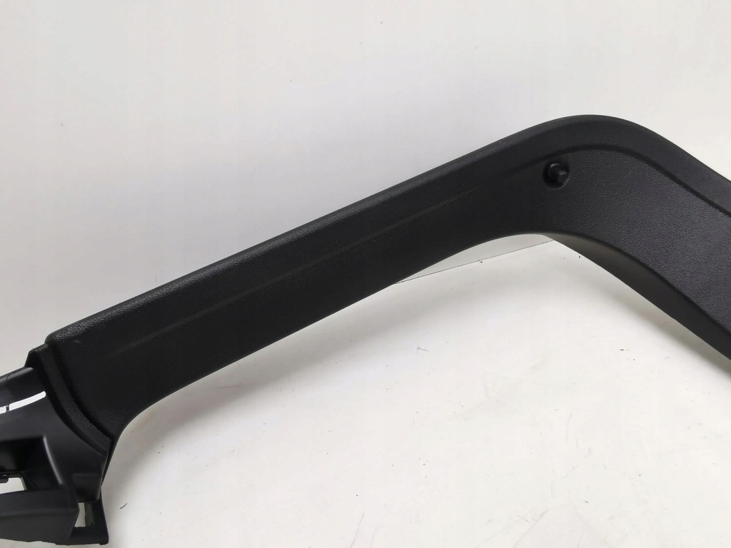 фото №11, Audi a1 2023 отделка задний стекло