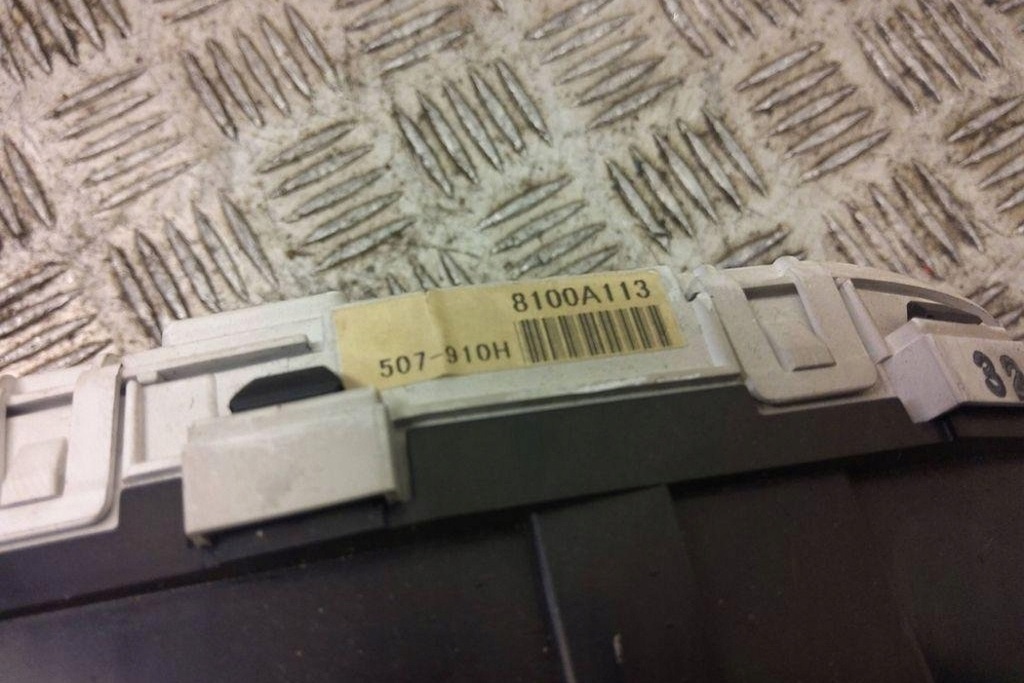 фото №7, Счетчик mitsubishi outlander ii cw_w 8100a113 3.0l 2008