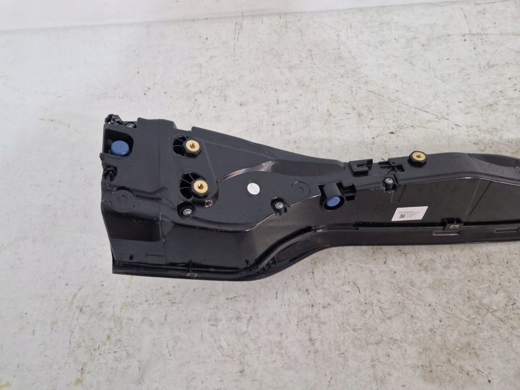 Накладка крышки багажника задний  фара led porsche macan рестайлинг  gts 95b945308e Киев