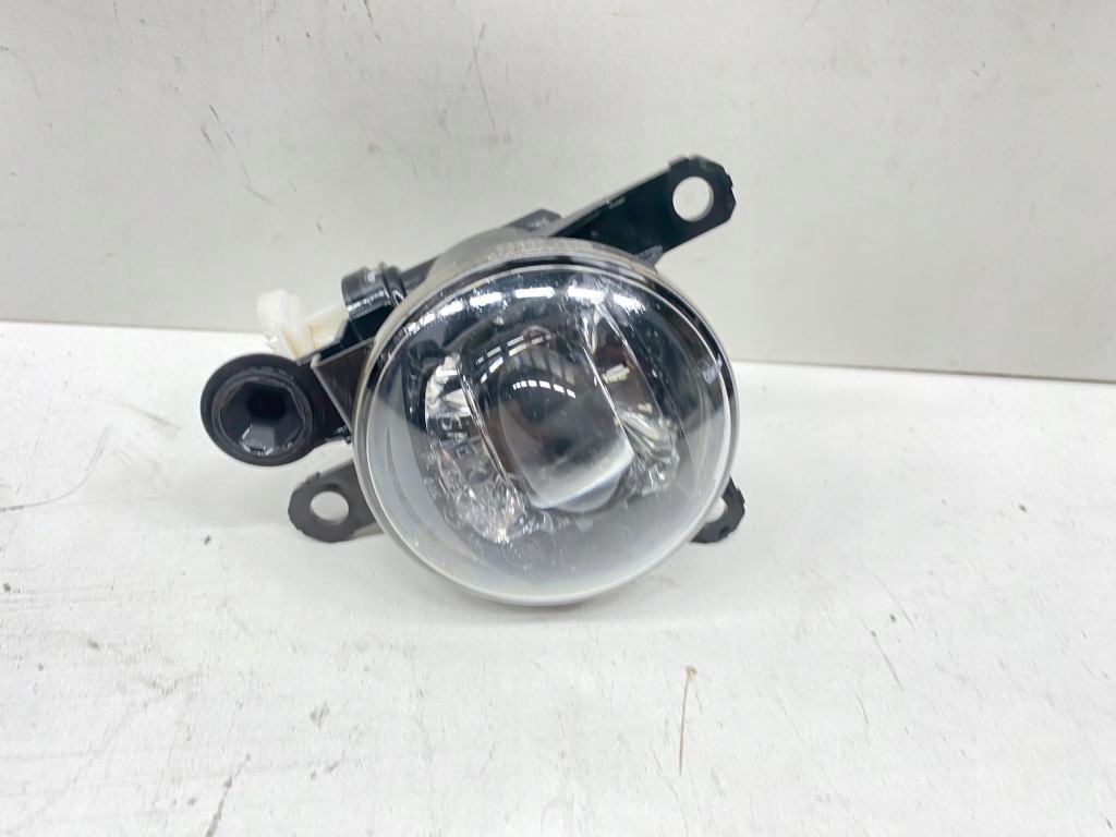 Купить Лампа противотуманная фара правый led drl citroen c3 aircross c5 peugeot 2008 ii 2019-