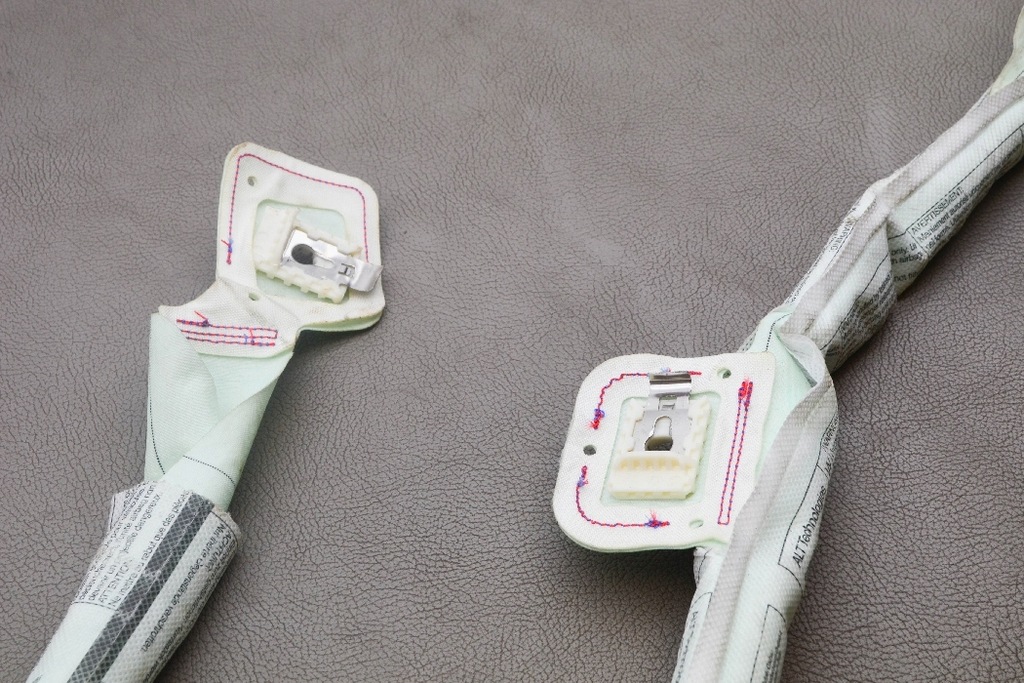 фото №11, Шторка безпеки права mercedes-benz e w212 a2128604202 2016