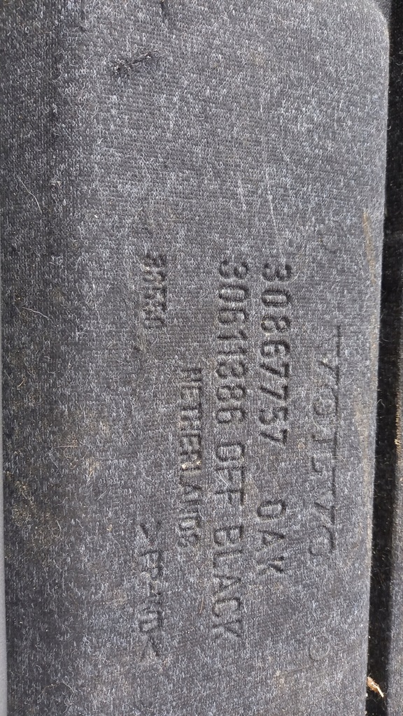 фото №8, Шторка багажника volvo v40 30867757/ 30611386