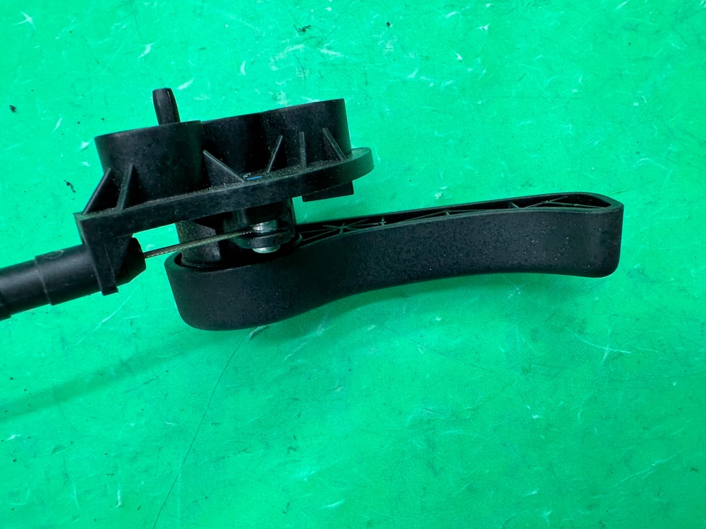 фото №7, Трос відкривання капот кришки ручка тягa kia ceed i 1 06-12 europa