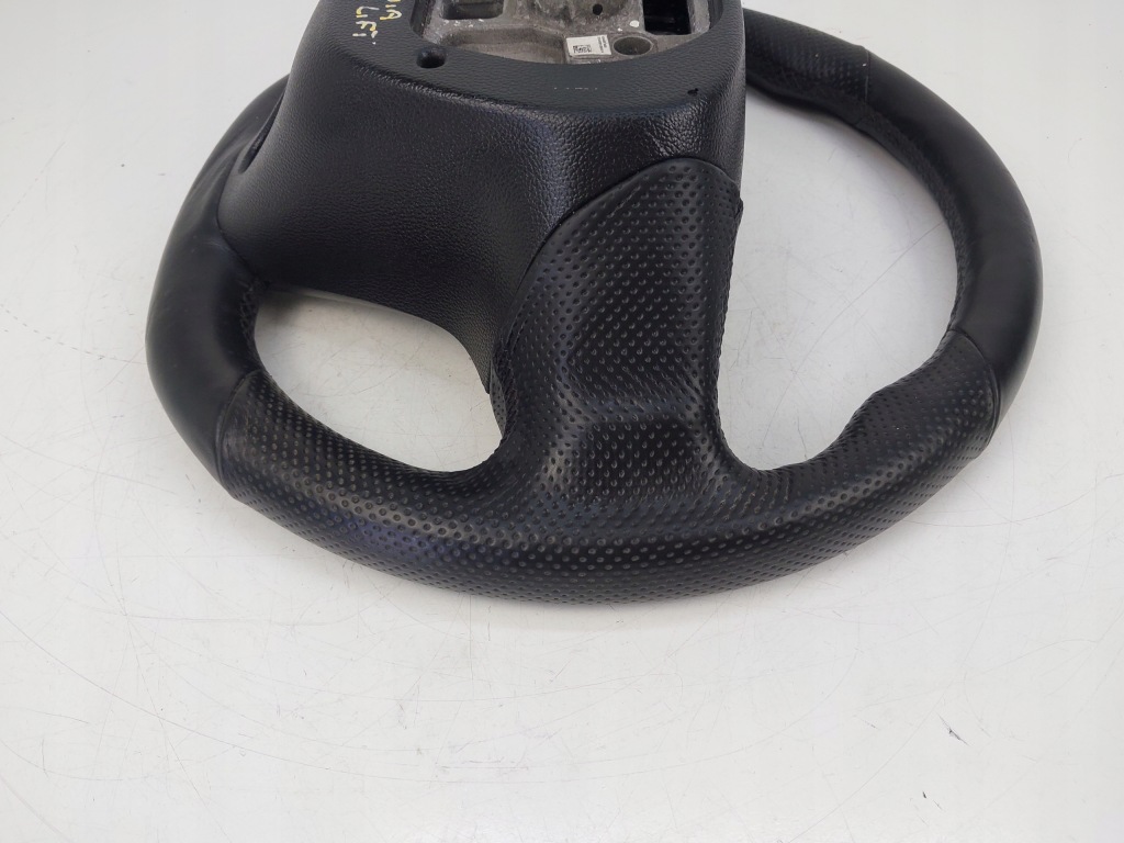 Кермо  шкіряний багатофункціональний 624047000c opel insignia a рестайлінг  opc Доставка