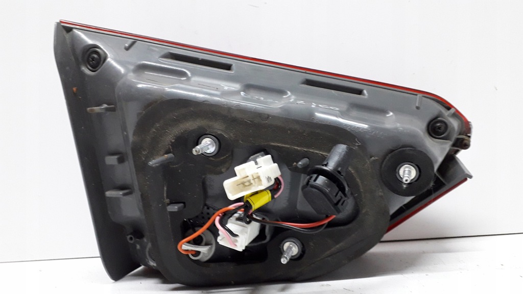 фото №15, Hyundai i40 kombi 11- лампа правая задняя - w крышка