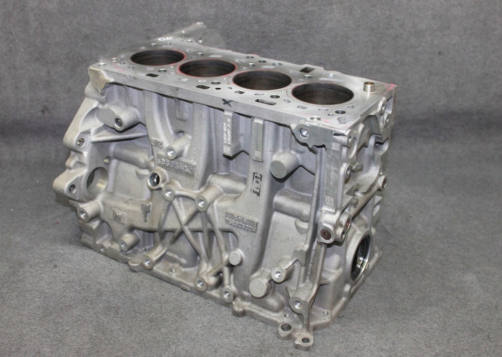 фото №5, Mini r55 r56 r57 r60 r61 - n47c16a 1.6d - блок двигателя - номинал - исправный