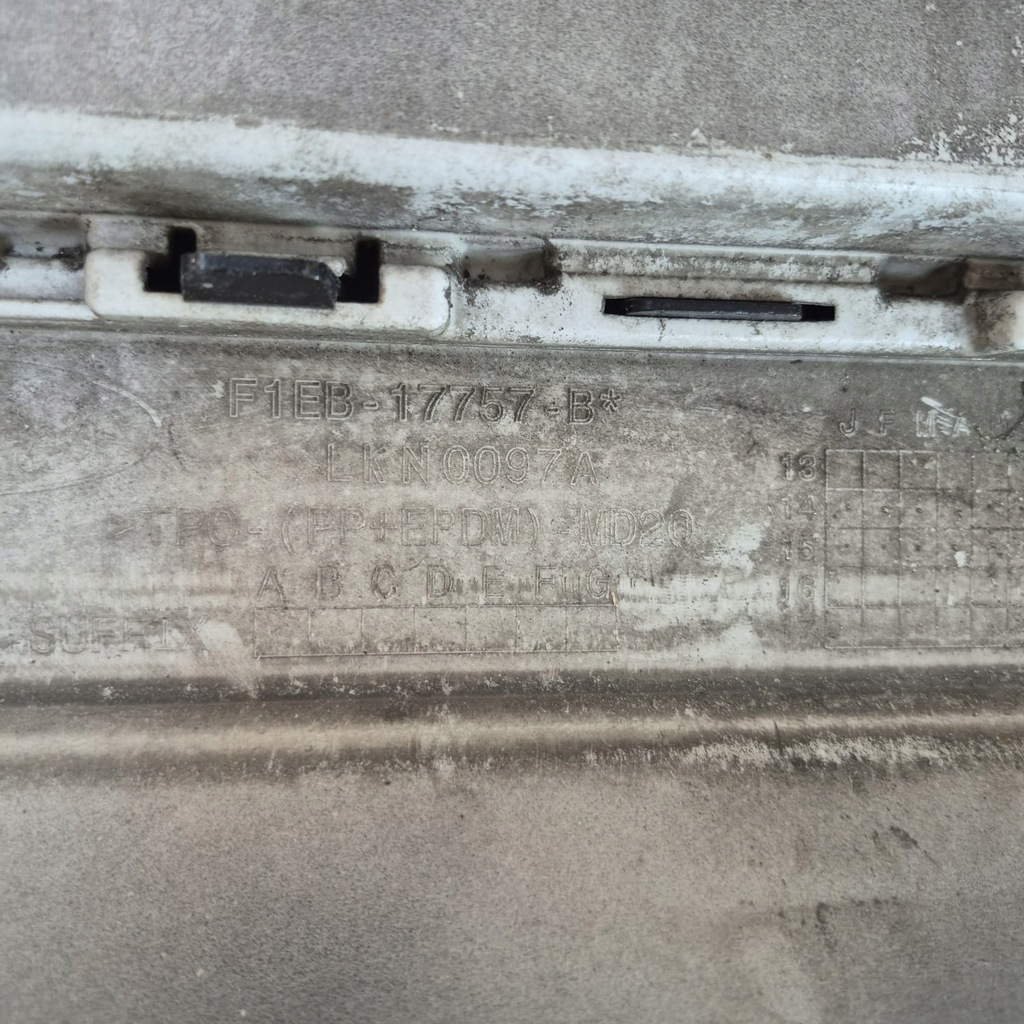 фото №14, Ford focus iii 3 mk3 st lift 14-18 бампер перед передний sprysk