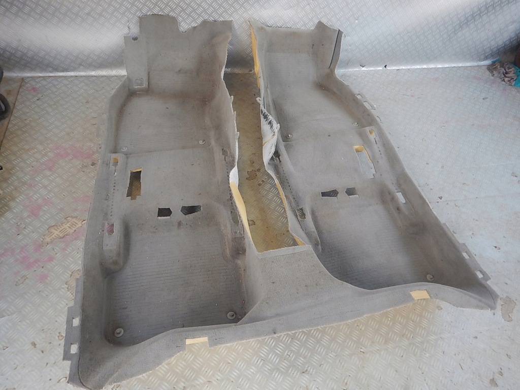 фото №1, Audi a6 c6 kombi обшивка коврик