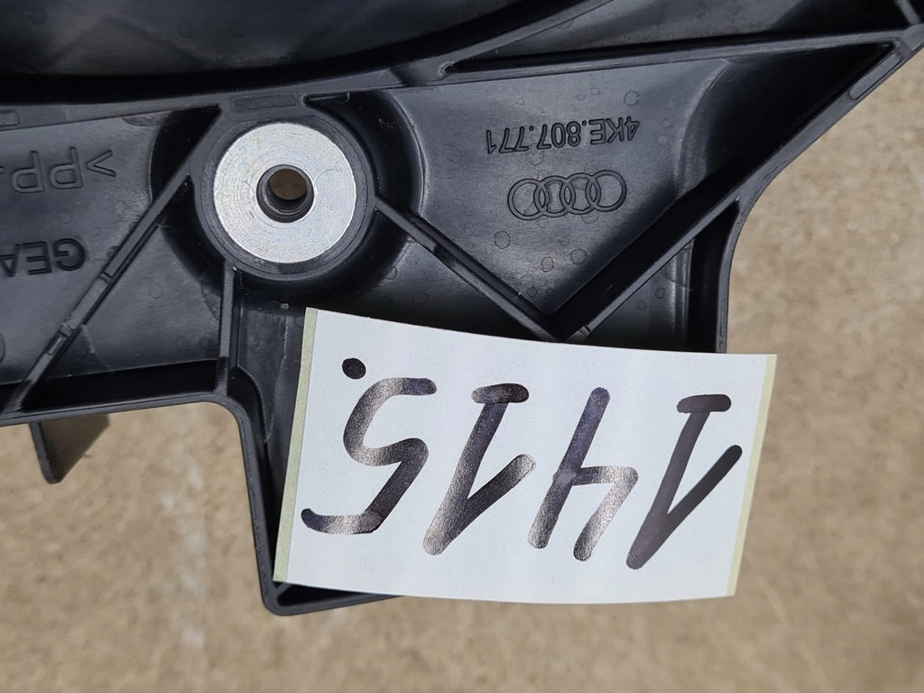 фото №11, Audi e-tron воздуховод впуск воздуха жалюзи шторка 4ke807771