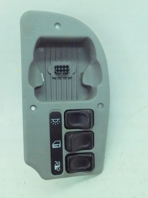 фото №2, Scania r 114 380km 04r панель перемикачі