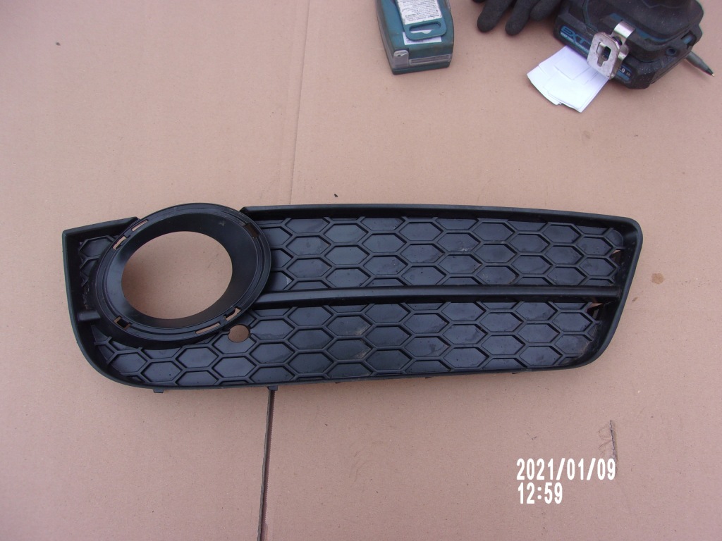 фото №1, Решітка бампера audi a5 8t0807682 nowa