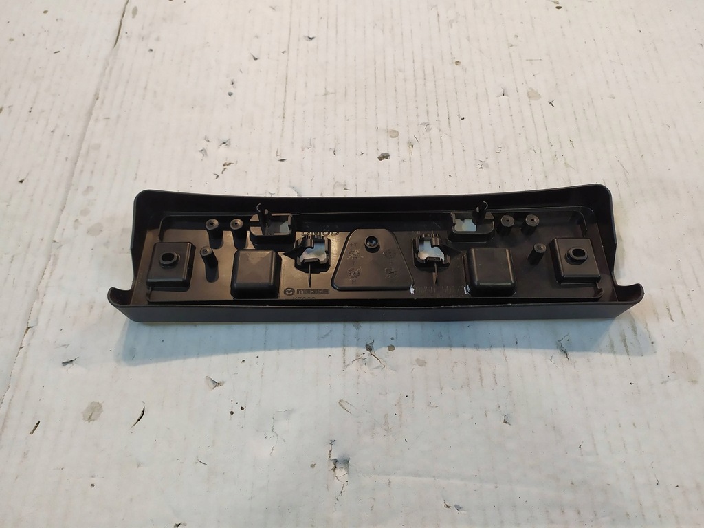 фото №9, Рамка номерного знака регистрационный mazda 6