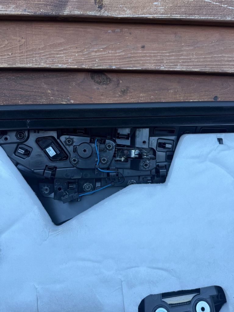 Обшивка обивка дверь левая сторона opel insignia b gsi 39138290 Недорого