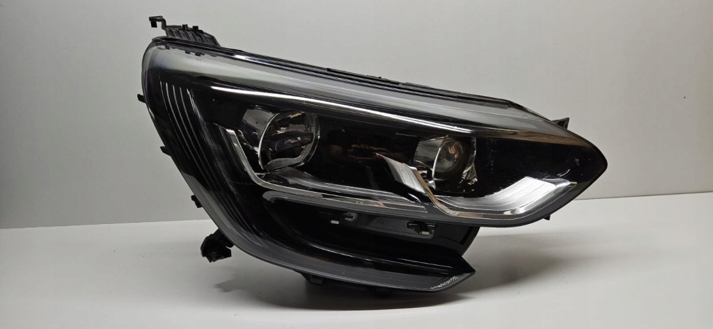 Купити Renault megane 4 iv фара правий з led фара правий 260108478r