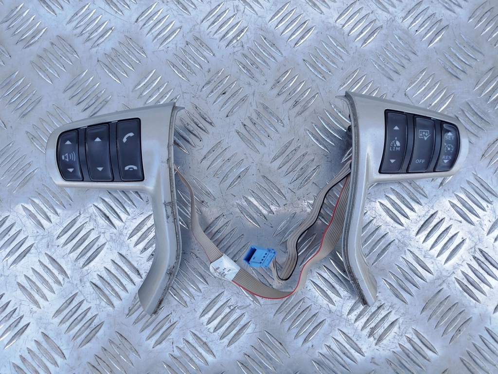 фото №1, Кнопки керма daf xf 106 lift