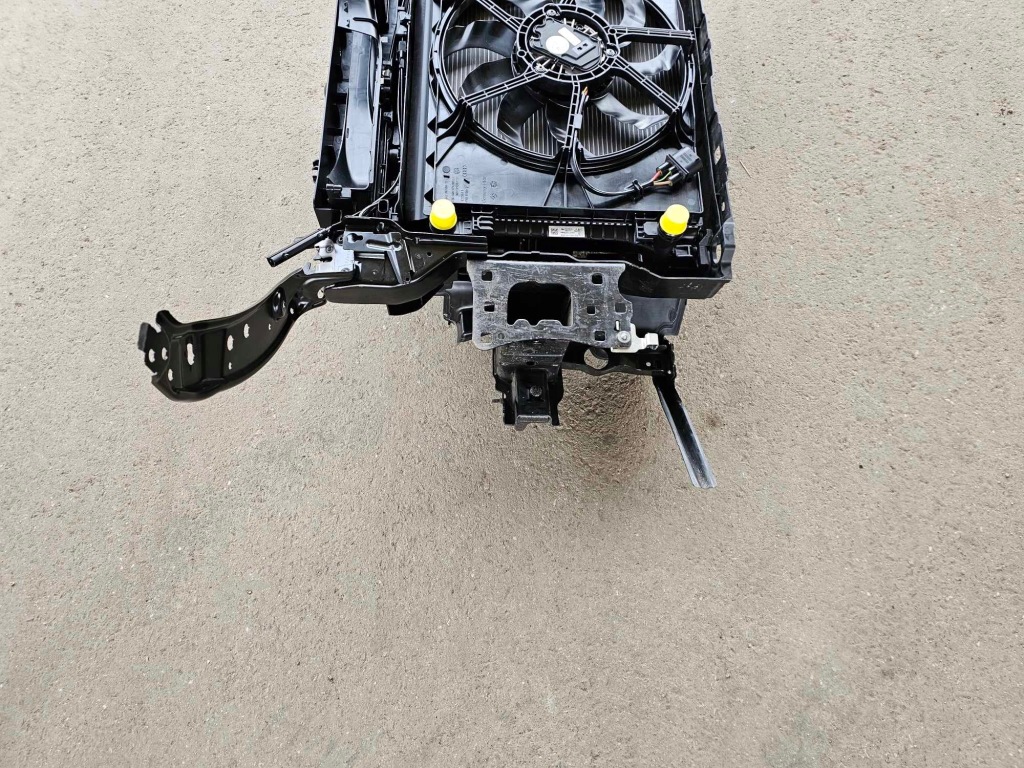 Комплект радиатор вентилятор ремень передний усилитель балка vw caddy 2k7 в Украине