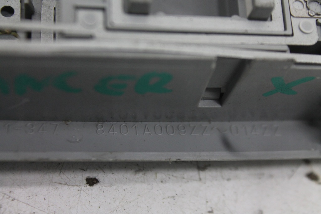 фото №5, Лампа стельовий освітлення кабіни 8401a009zz mitsubishi lancer