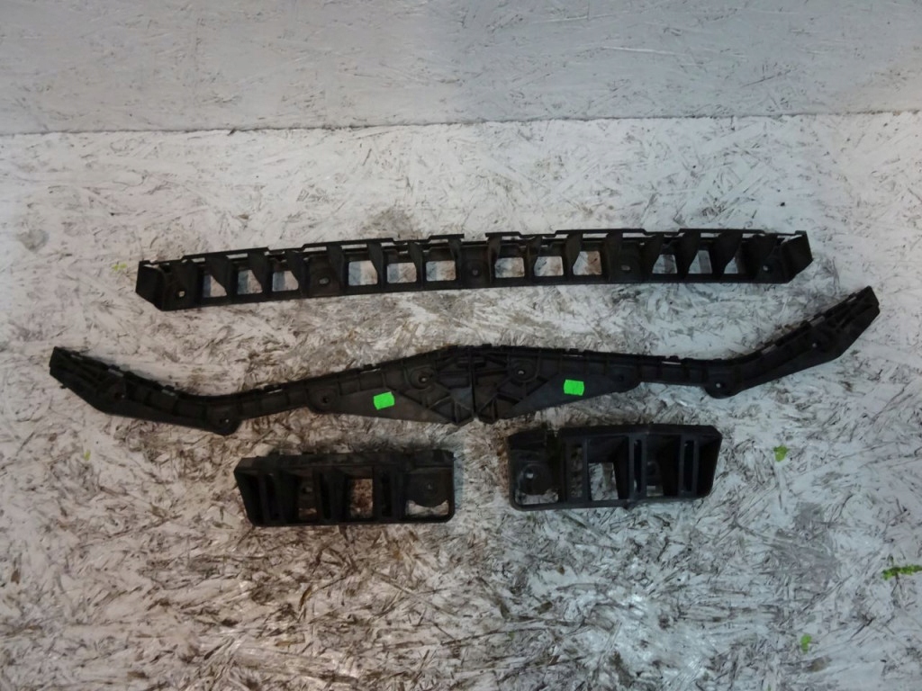 фото №1, Skoda rapid направляющие бампера задняя 5jh807394b