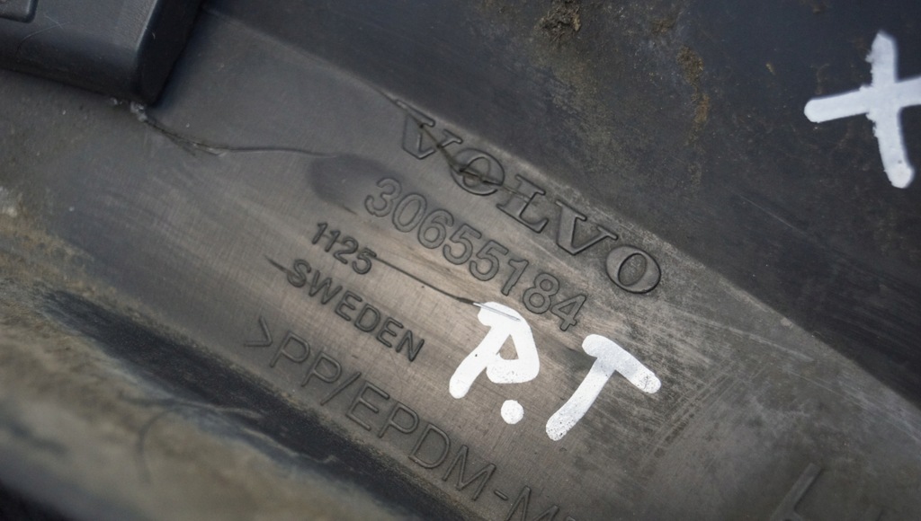 фото №14, Молдинг крыла правая задняя volvo xc90 30655184