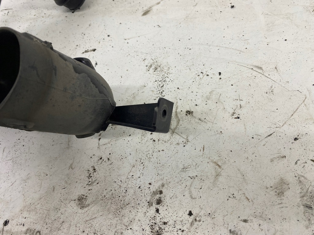 фото №3, Renault master iii труба шланг воздуха 8200751729