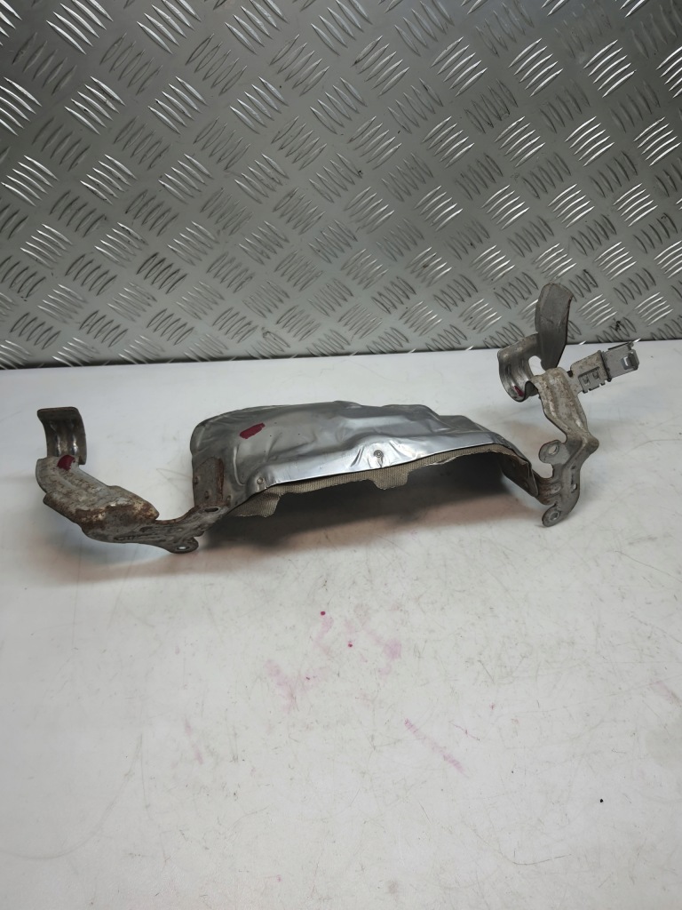 Накладка теплова колектор правий mercedes w204 w212 m276 2761400834 Зі Шроту