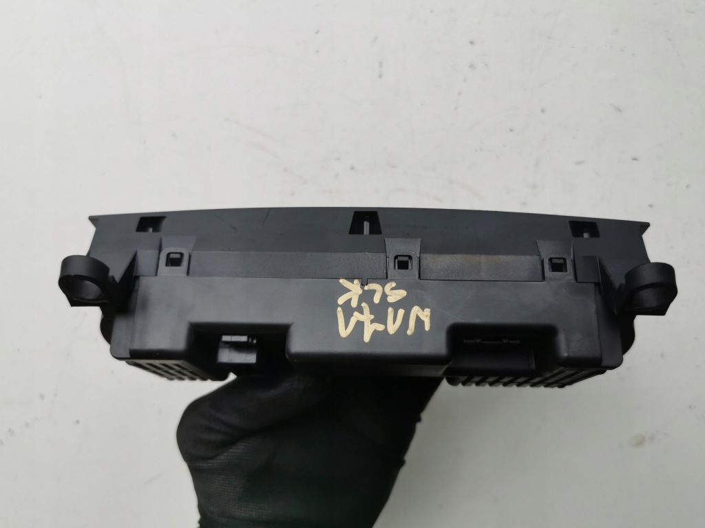 фото №8, Mercedes slk r171 w171 панель обдув кондиционера a1718301585 europa