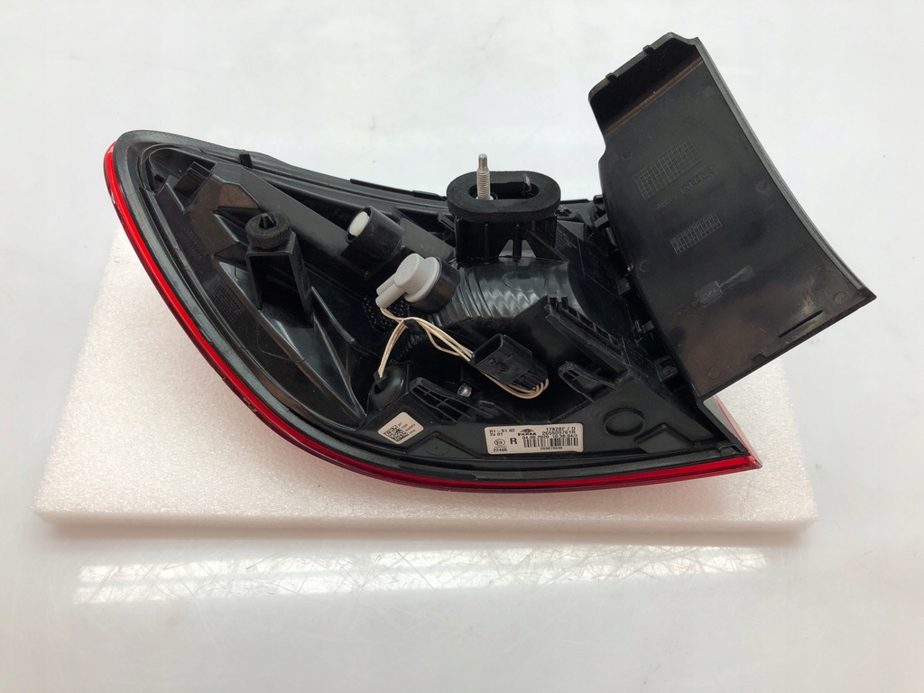 фото №13, Лампа renault clio iv правая сторона