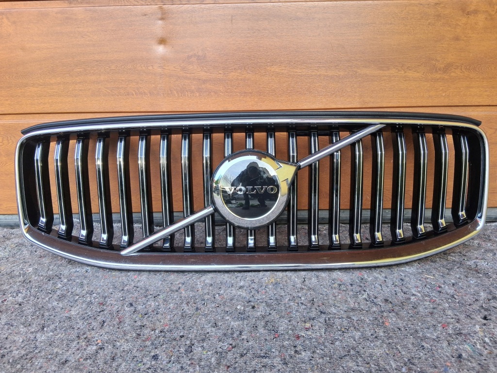 Купить Volvo xc60 ii 2 рестайлинг  21- решётка радиатора решётка радиатора радиатора радар перед 32234984