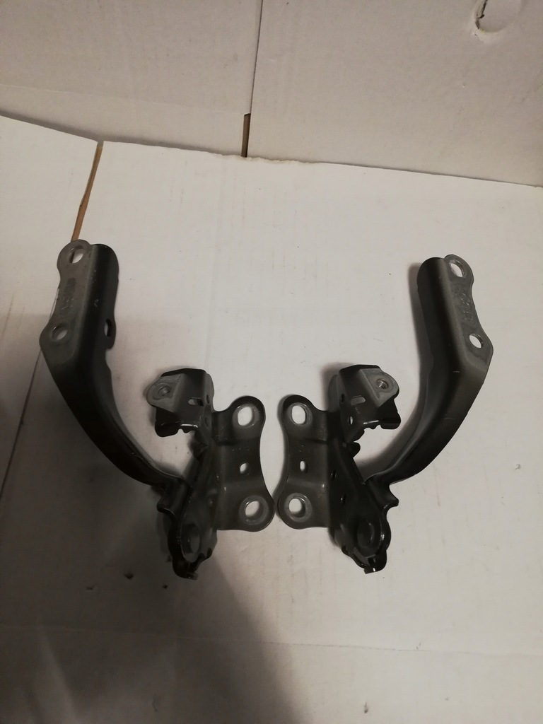 фото №1, Toyota camry 17- петля капот правий 11b r