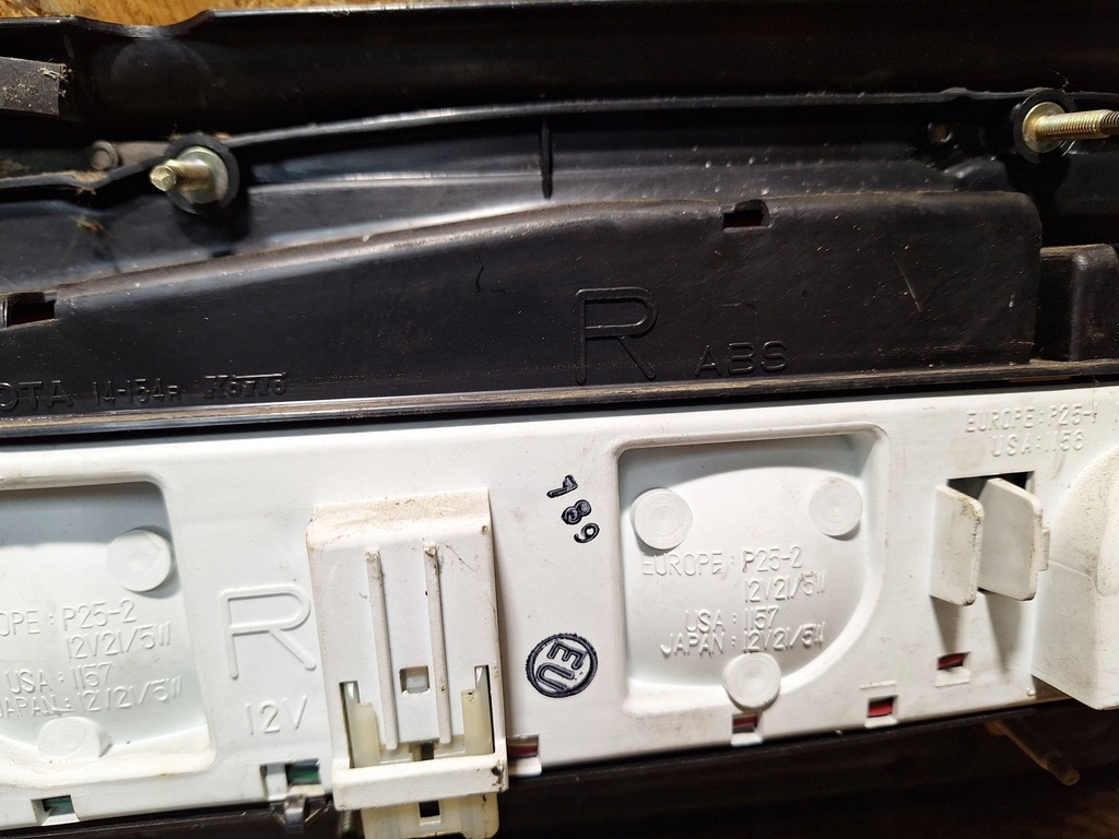 фото №7, Лампа задняя правая toyota supra iii 86-93 europa