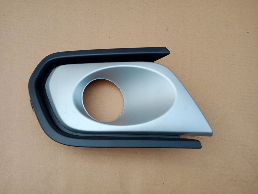 фото №1, Dacia sandero stepway левая решётка бампера 2018r