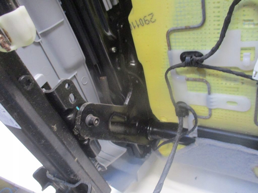 фото №11, Сиденье правый перед peugeot 3008