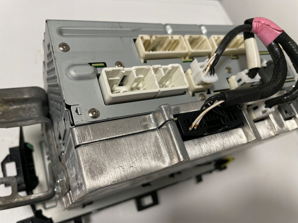 фото №5, Toyota yaris iii hybrid радио 861400d210