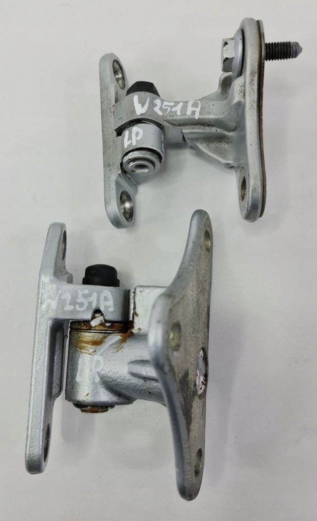 фото №1, Петли дверь левый перед 775 mercedes w251 пара