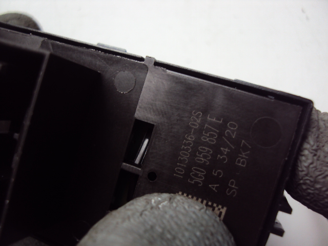 фото №4, Панель окон левый перед vw t-roc 1.5 tsi 20 r tiguan ii