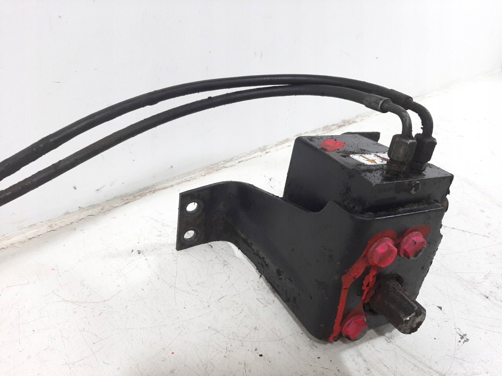 Renault premium 07r помпа підйому кабіни 82053294 Ціна