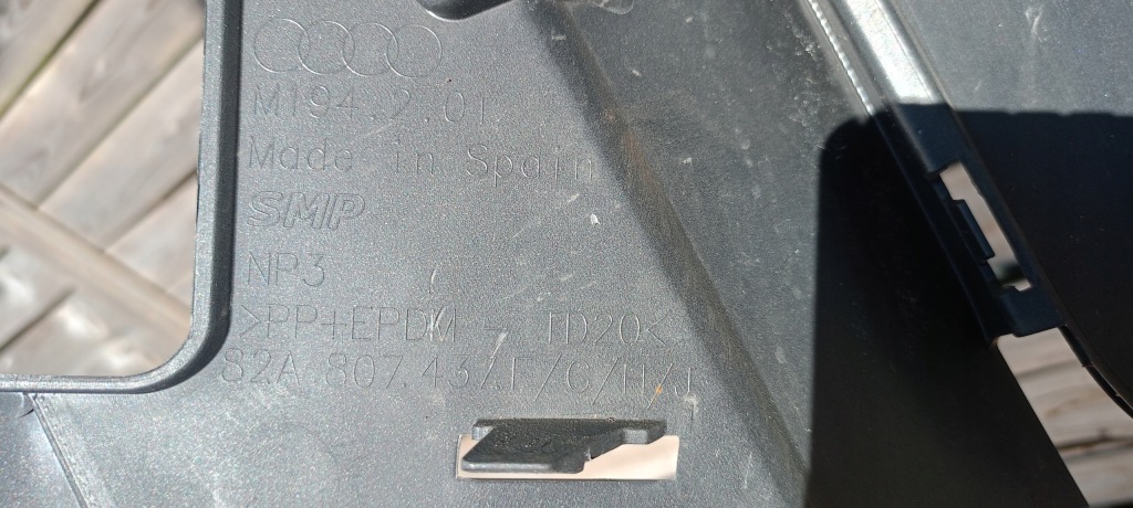 Бампер передній audi a1 18-23rok s-line 82a807437f 82a807437g 82a807437h Зі Шроту