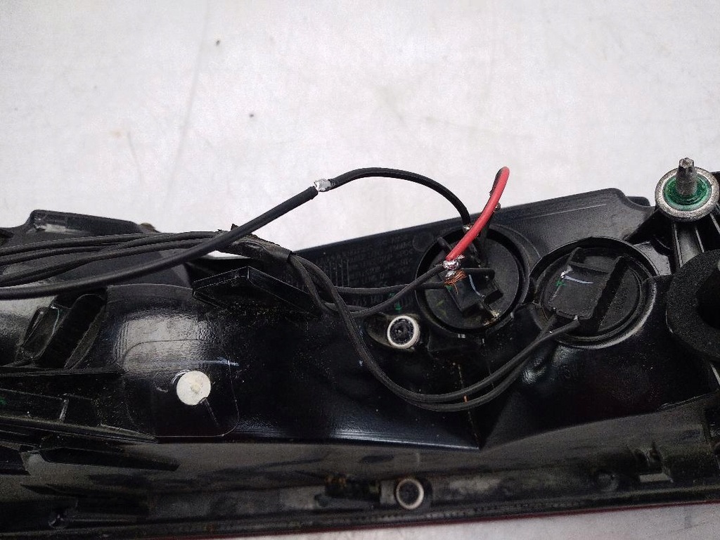 фото №7, Лампа задня права задня chevrolet camaro 6 vi 84136779