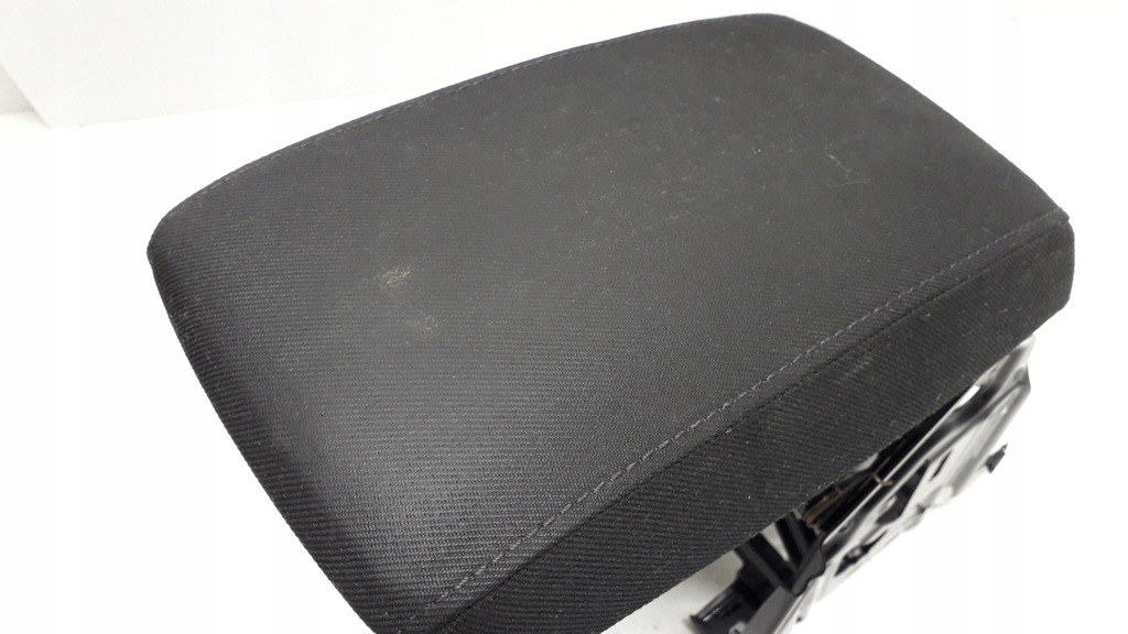 фото №7, Skoda octavia 2 04- підлокітник 1z0864207a