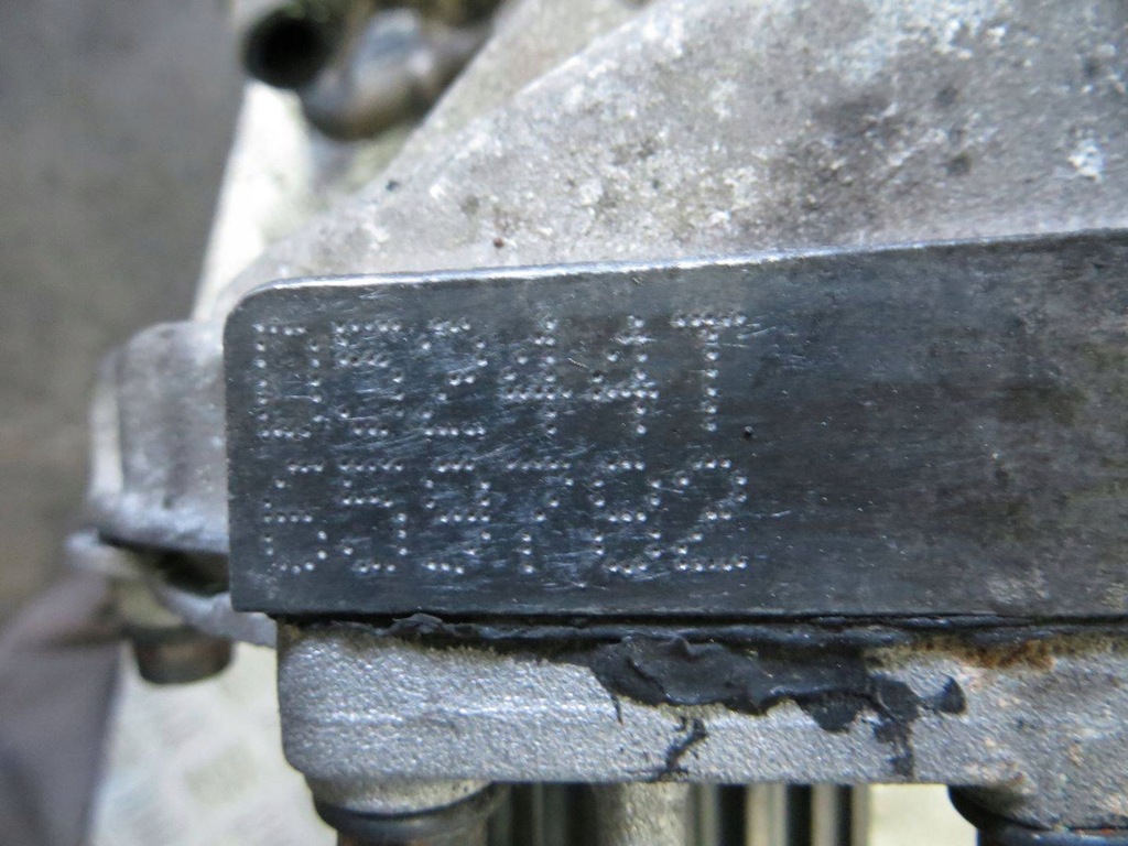 фото №7, Volvo xc70 ii 2.4 блок двигатель dół d5244t d5244t4 d5244t5