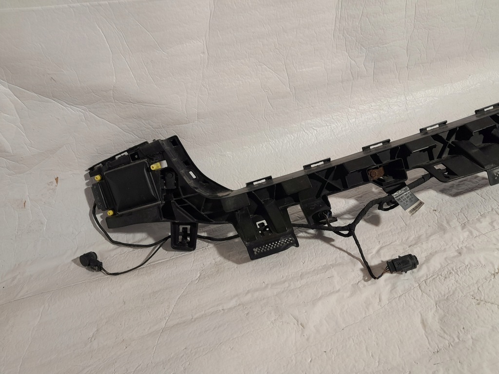 фото №7, Audi a3 s3 8v направляющая бампера задняя датчики ассистент поперечина