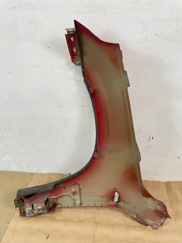 фото №8, Крила правий suzuki grand vitara ii 05-08 przedlift напрямна z9t