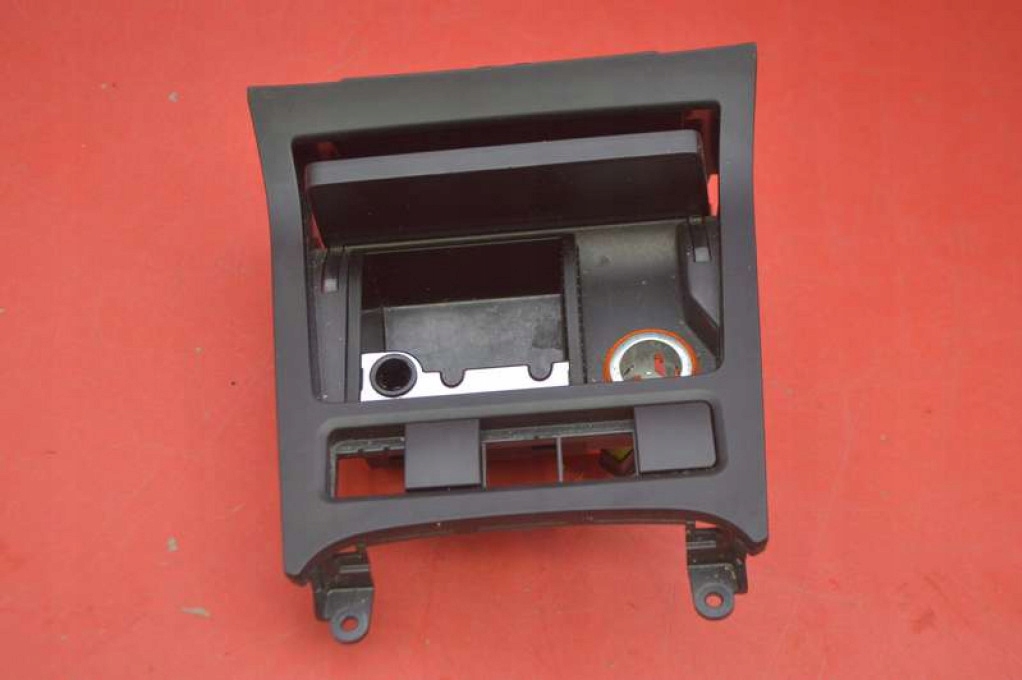 фото №10, Пепельница 5k0857961 vw golf 6 vi 08-15