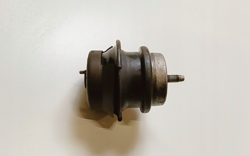 Купити Подушка двигуна infiniti fx35 fx37 g35 m35 11220jk000