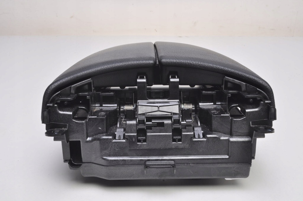 фото №9, Mercedes w205 подлокотник кожаный 2056808704