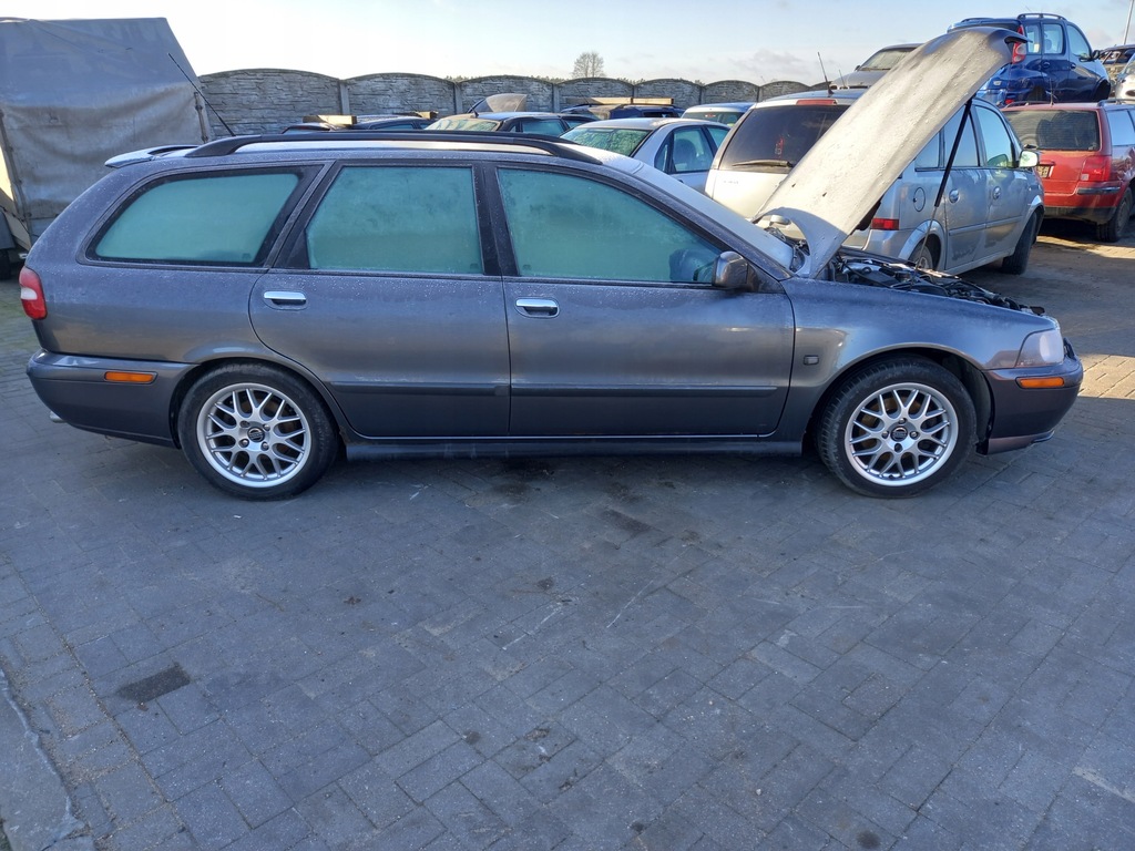 фото №6, Pas безпеки перед правий volvo s40 v40 00-04