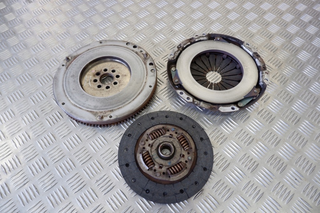 фото №8, Комплект сцепления toyota corolla verso zer_, zze12_, r1_ 3125005100 1.8l